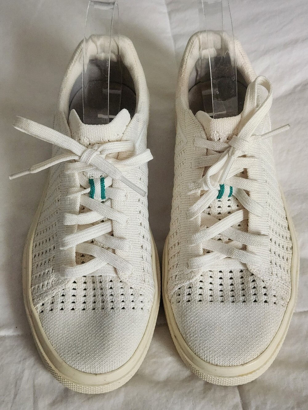 Rothys The RS02 Sneaker Womens Size 7 US Courtside White Perforated Knit Shoes